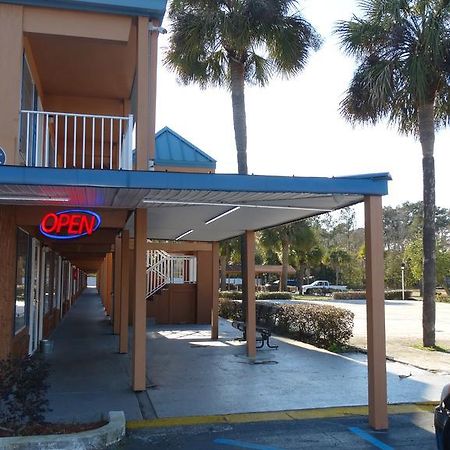 Econo Lodge Brunswick I-95 Exterior photo