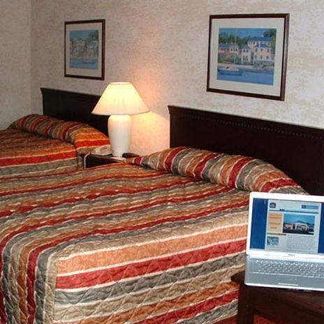 Econo Lodge Brunswick I-95 Room photo