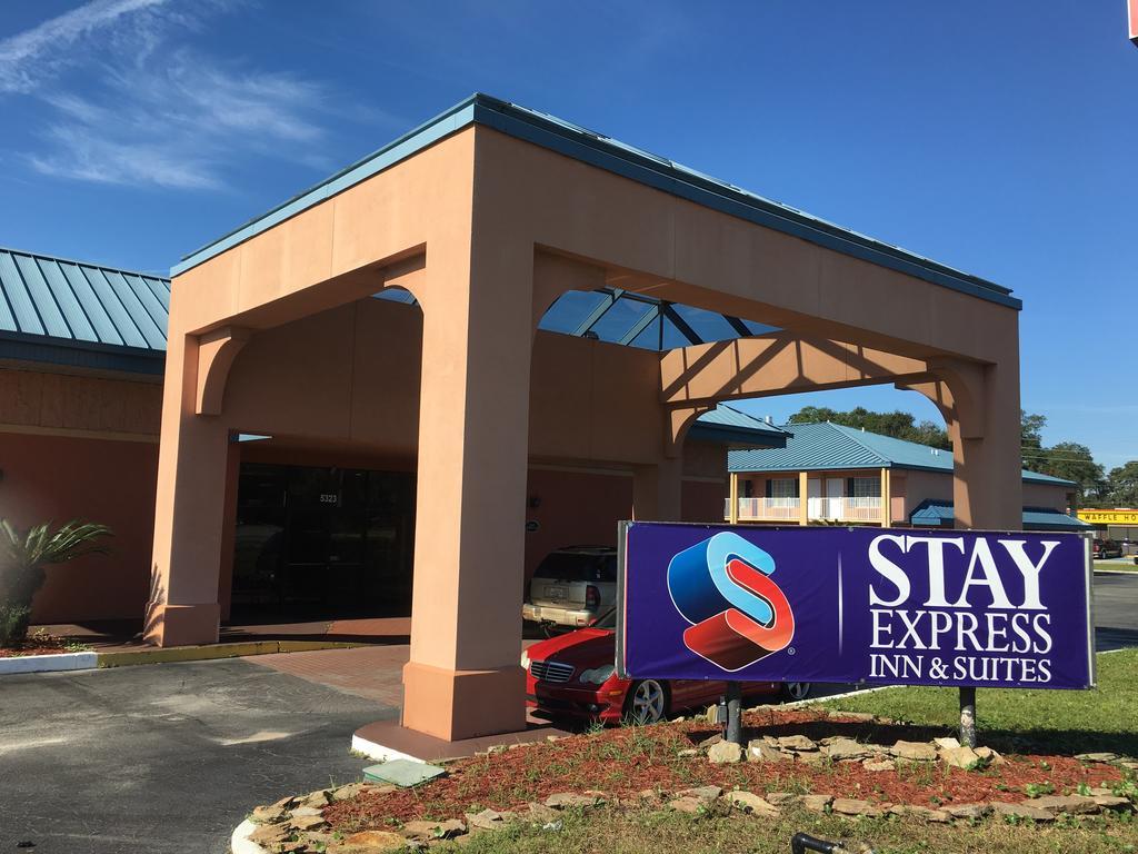 Econo Lodge Brunswick I-95 Exterior photo