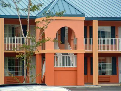 Econo Lodge Brunswick I-95 Exterior photo