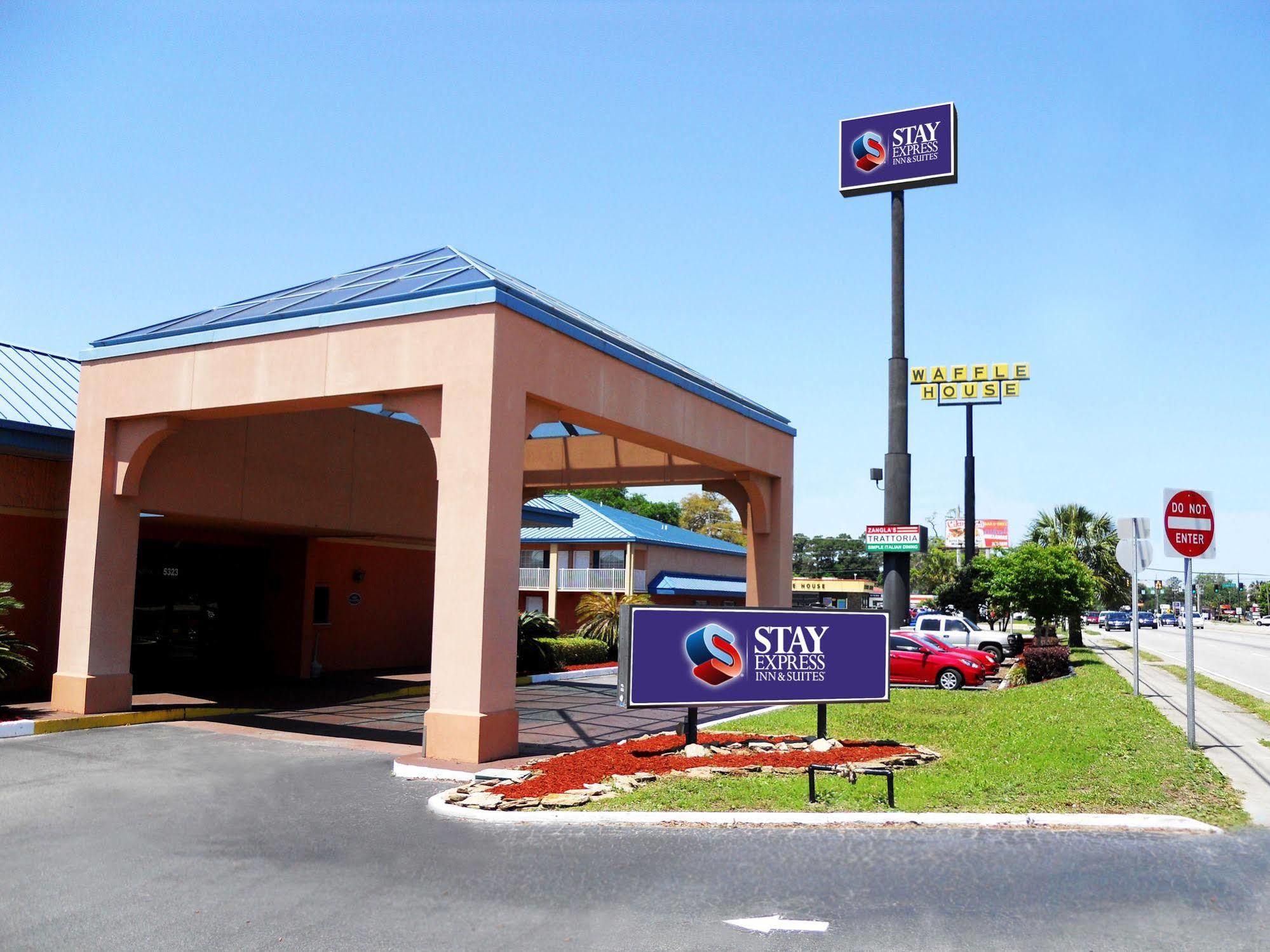 Econo Lodge Brunswick I-95 Exterior photo